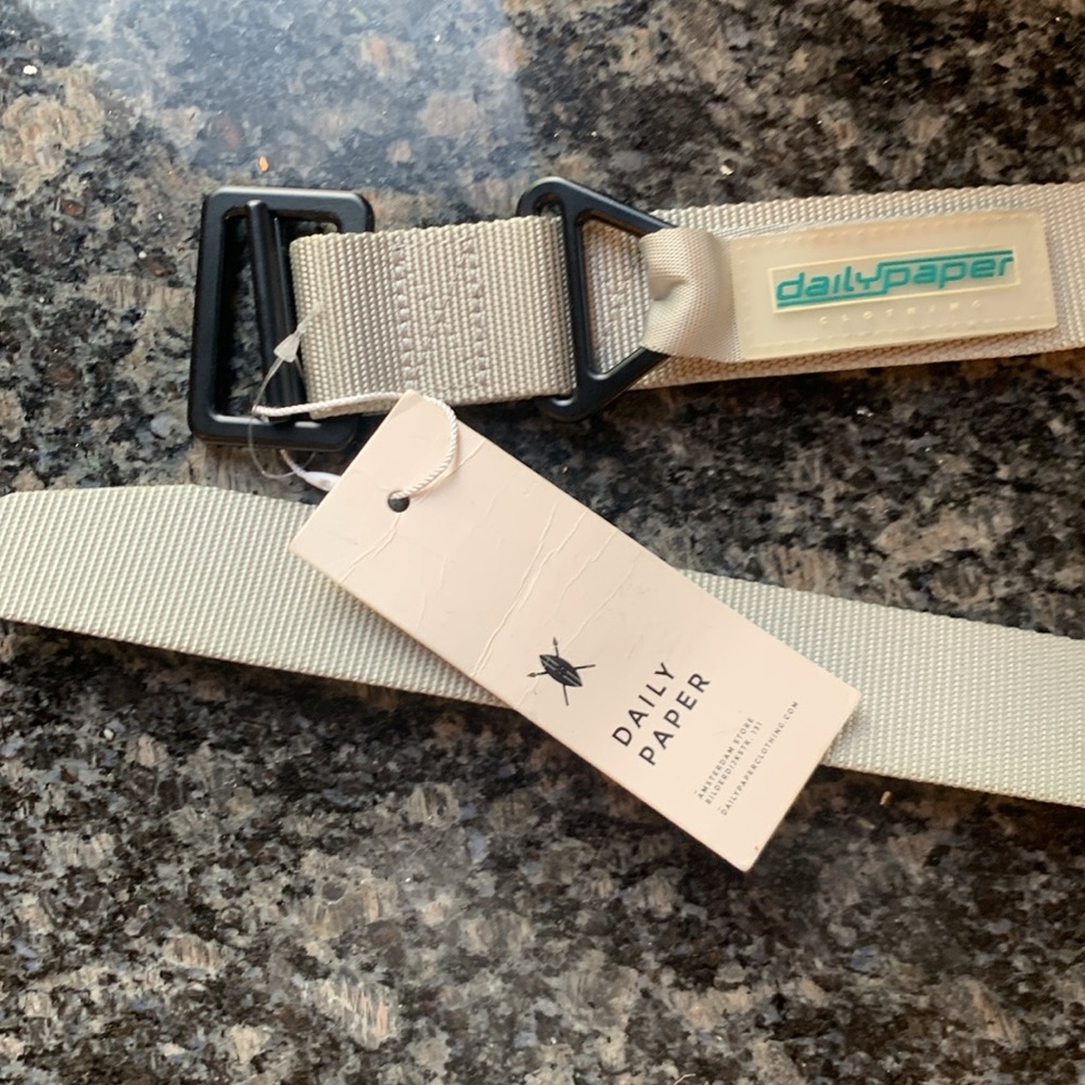 Daily Paper Belt - Picture 3 of 5
